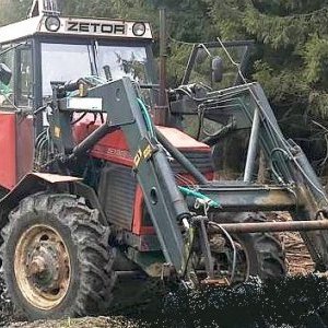 foto 4x4 Zetor 8145 +loader forks, NEW TIRES tractor